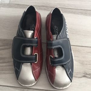 Bowling shoes